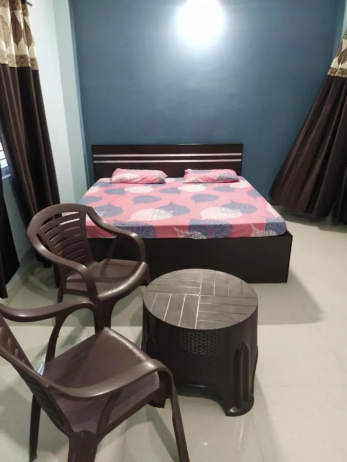 아파트 Swapnil Homestay 바라나시