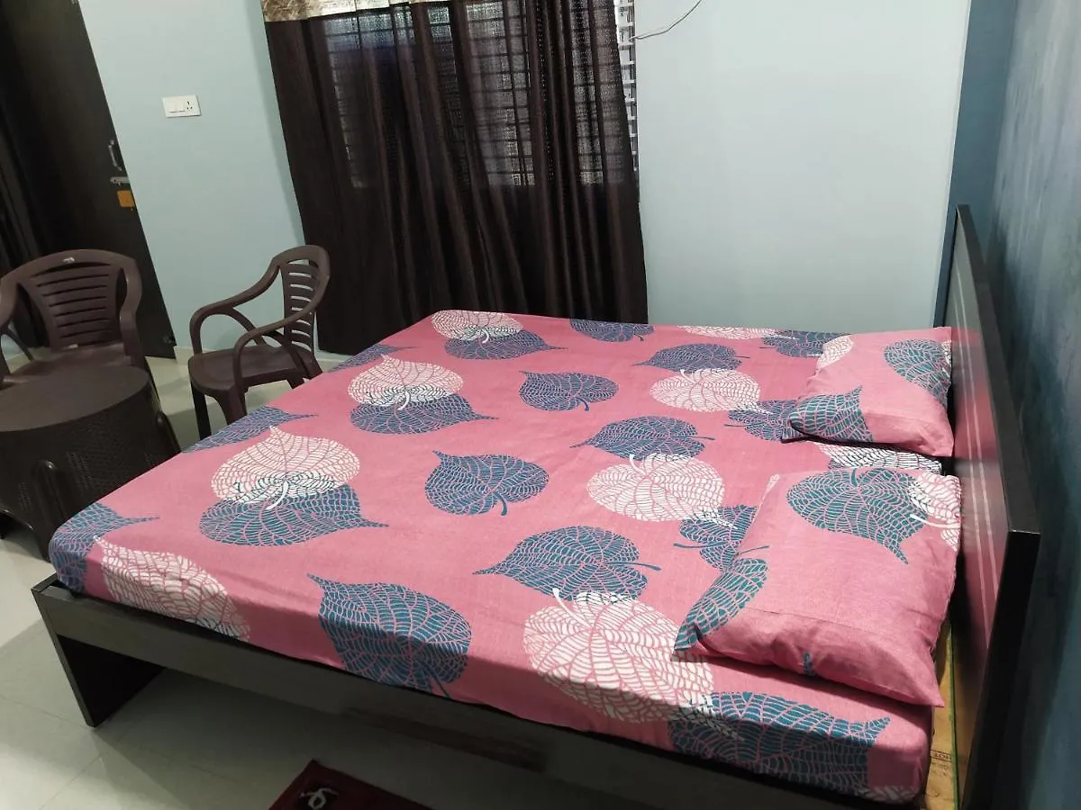 아파트 Swapnil Homestay 바라나시
