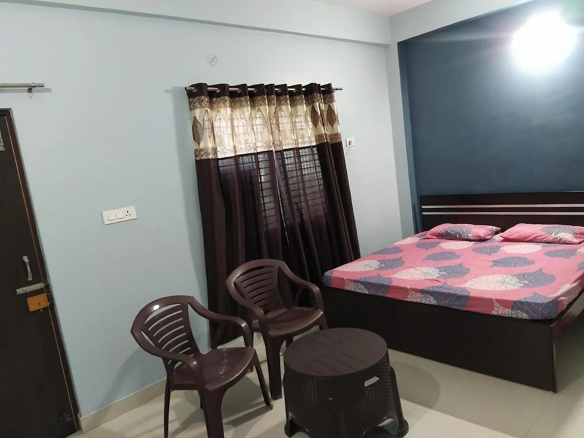 Swapnil Homestay의 연락처